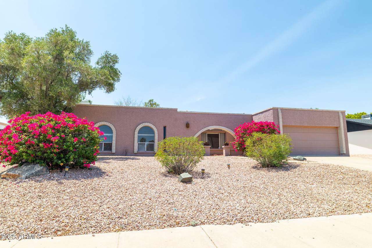 2847 Acoma Drive - Photo 1