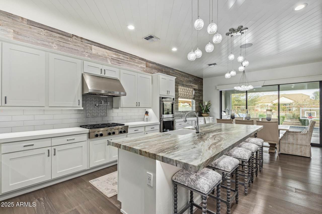 4601 Pinaleno Drive - Photo 1