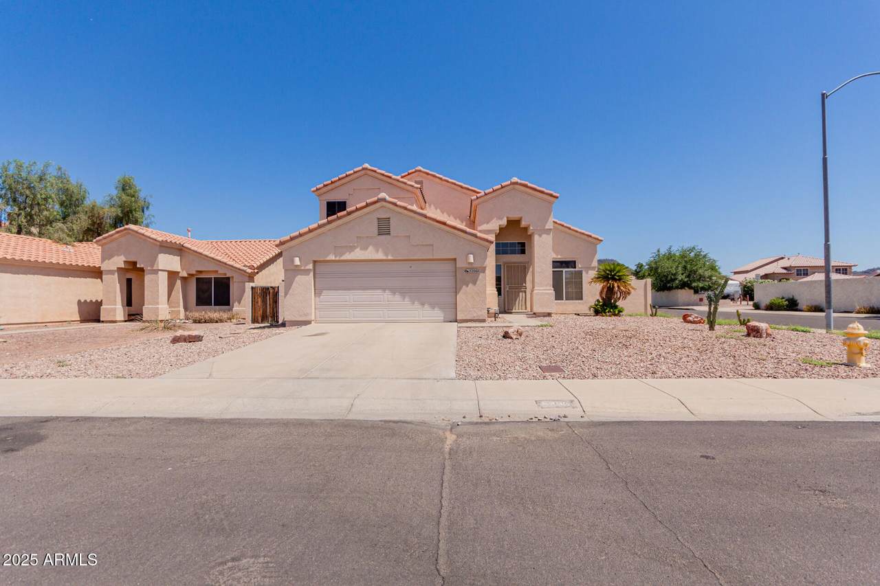 5206 Topeka Drive - Photo 1