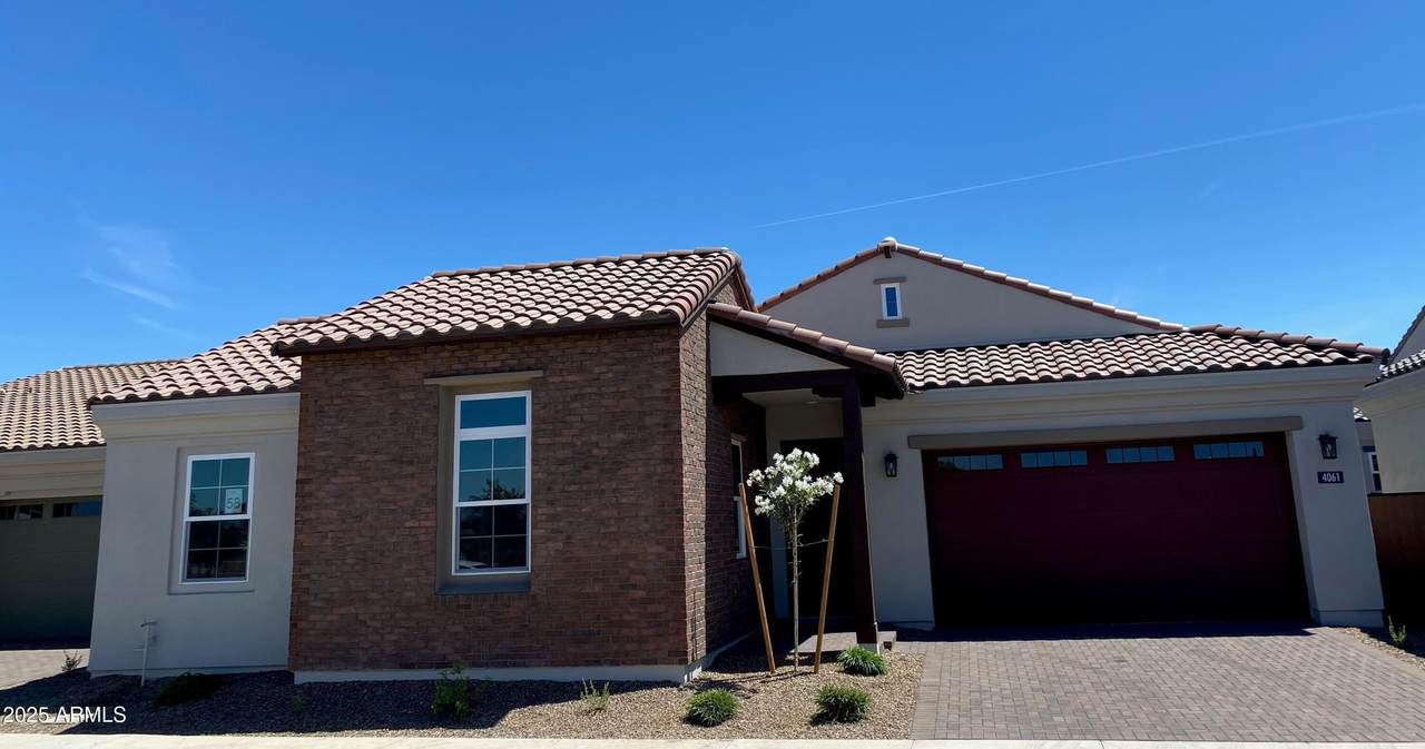 4061 Augusta Avenue - Photo 1