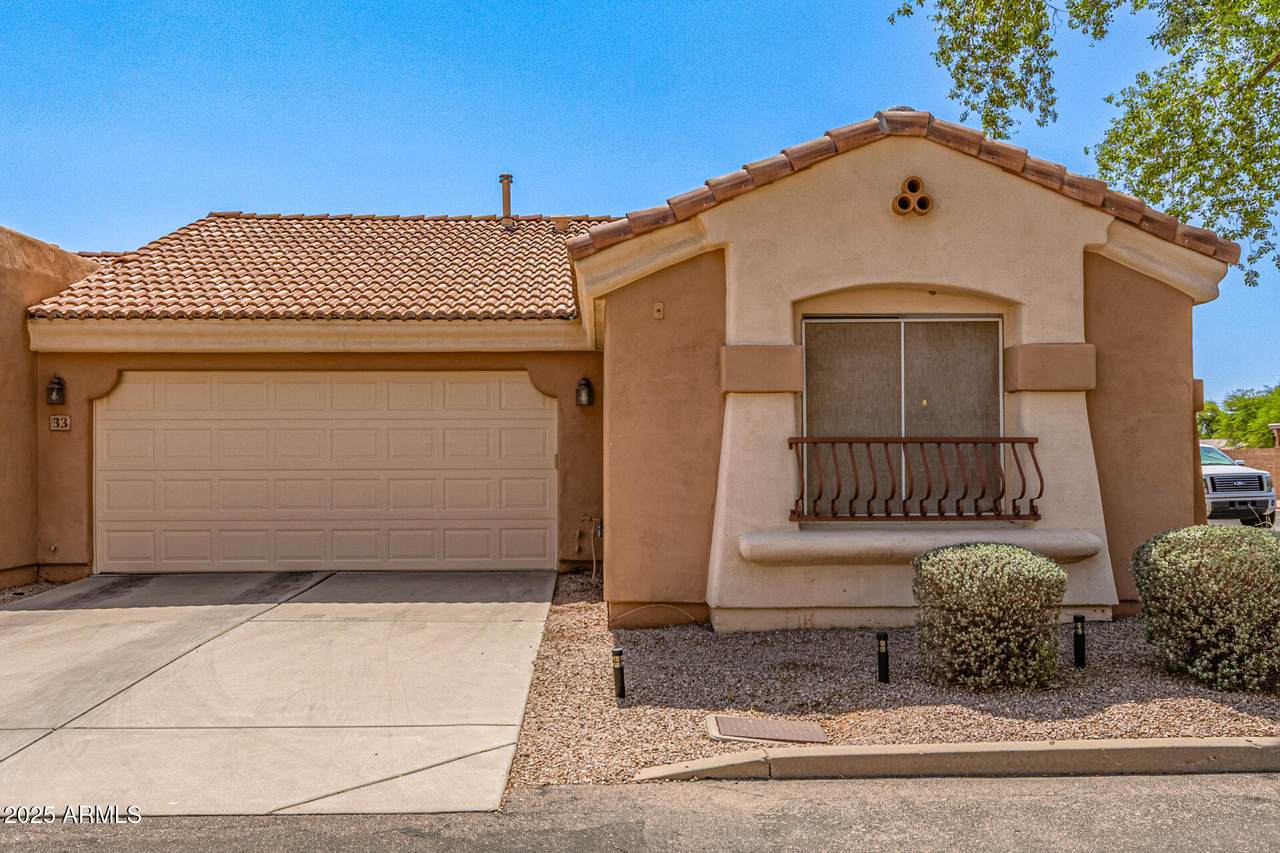 1260 Lindsay Road - Photo 1