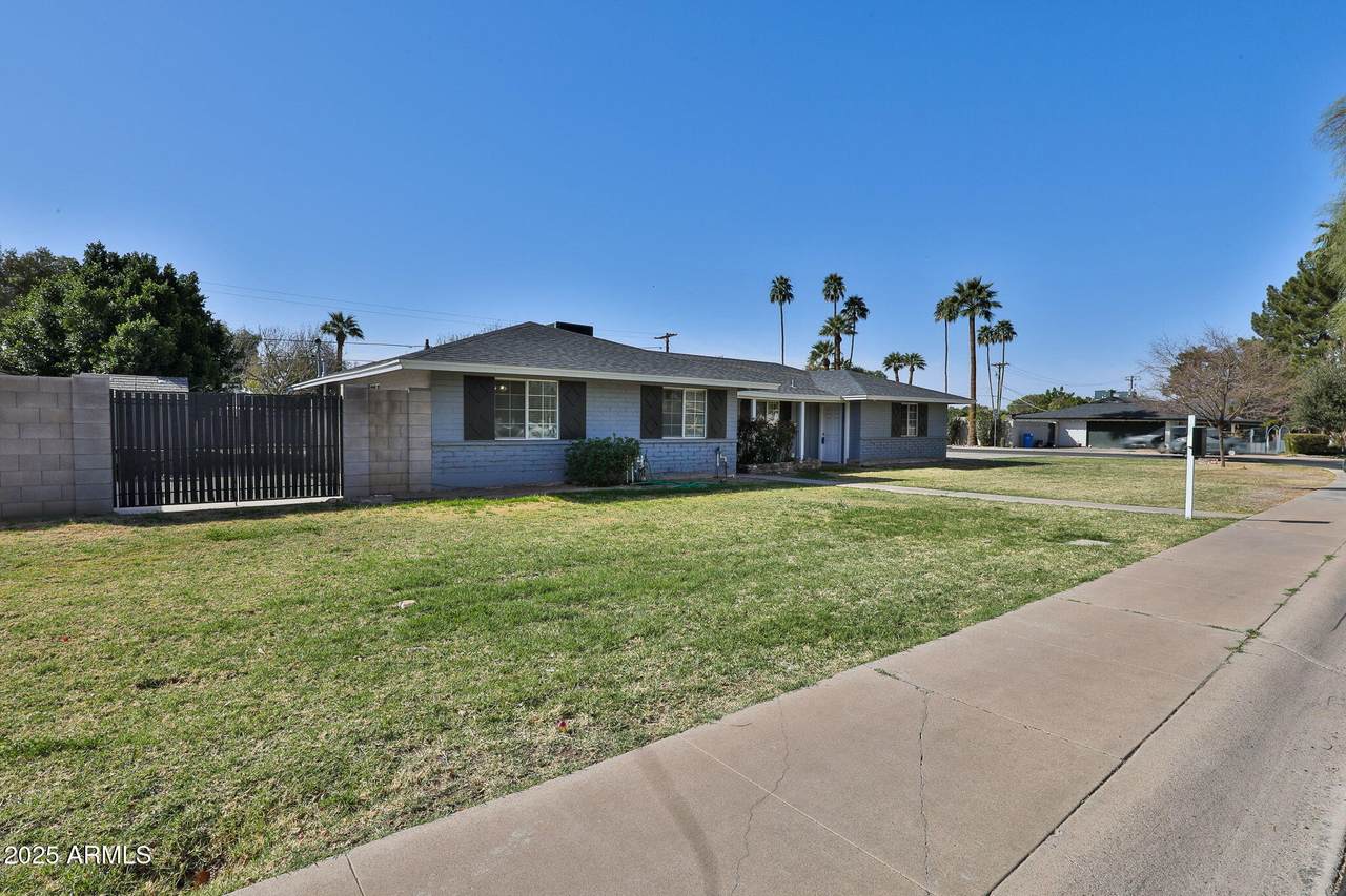 811 Northern Avenue - Photo 1