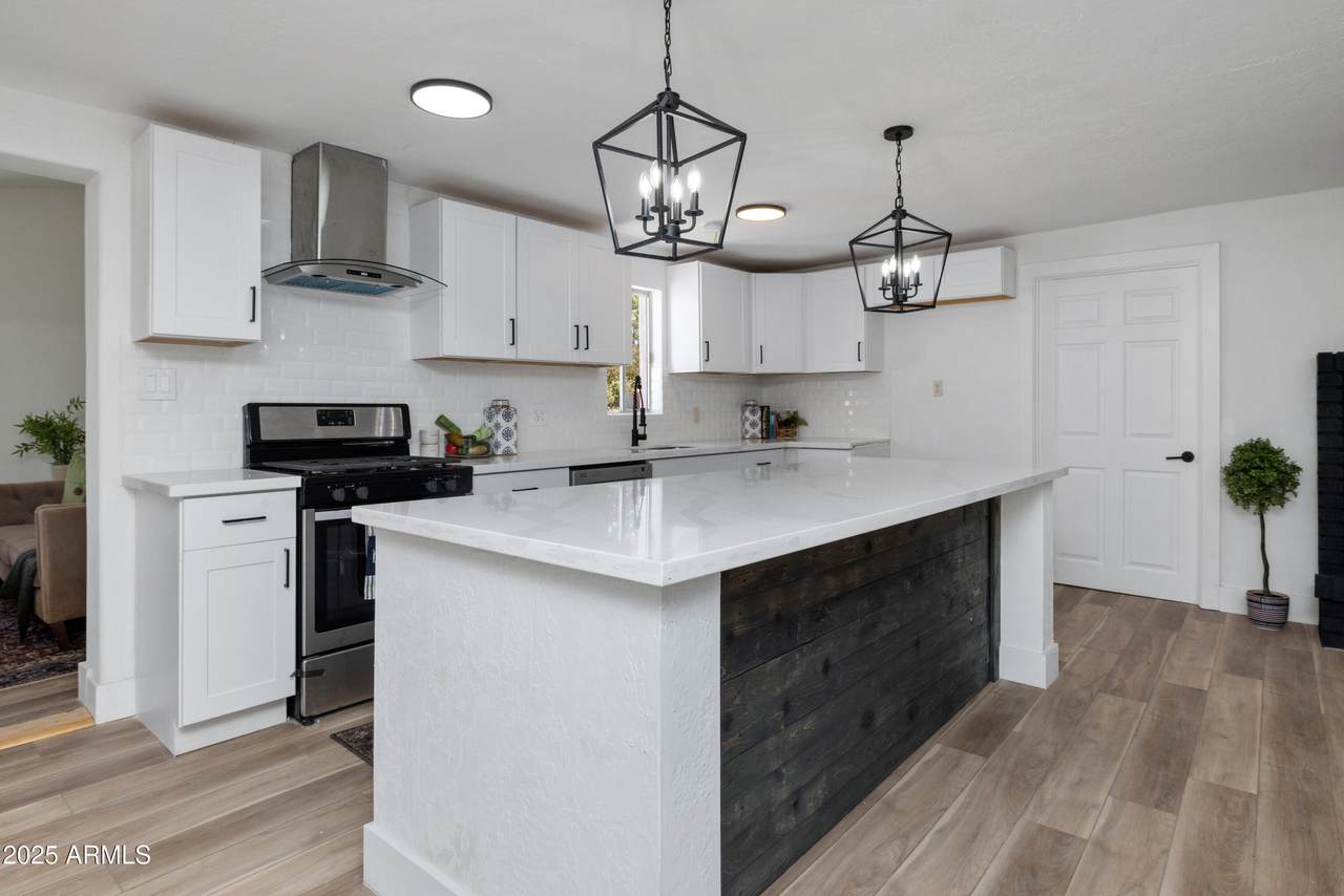 1550 Hopi Trail - Photo 1