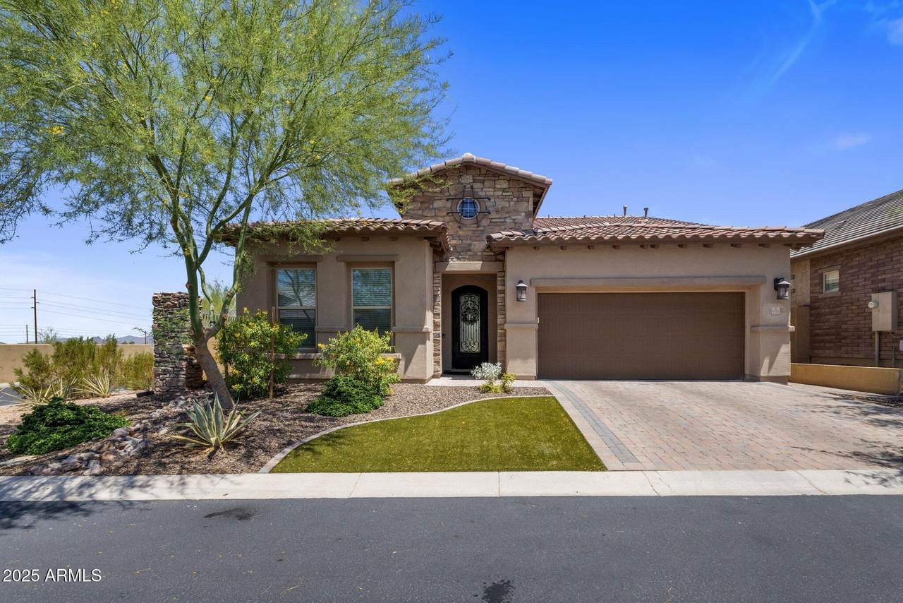 6916 Russell Street - Photo 1