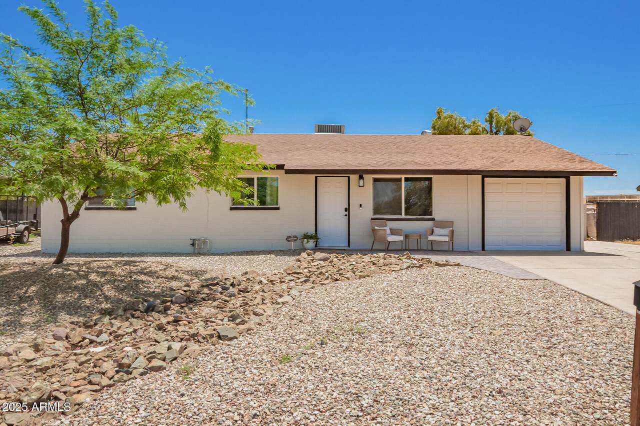 1725 Oraibi Drive - Photo 1