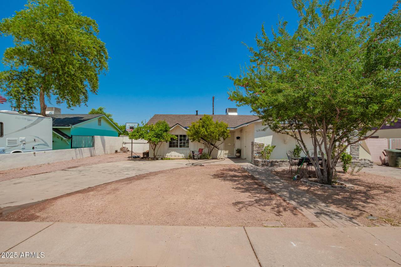 2909 60 Avenue - Photo 1