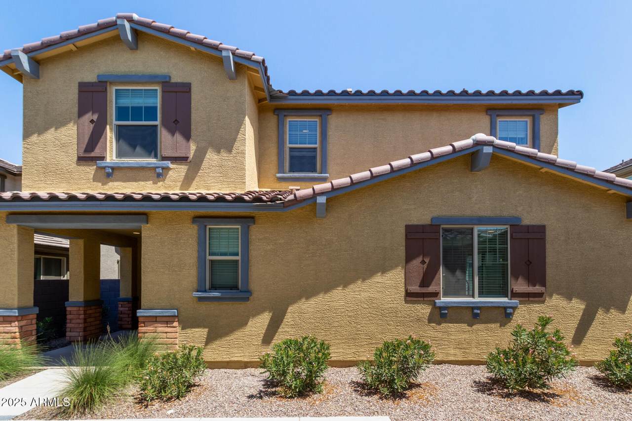 3813 100TH Drive - Photo 1