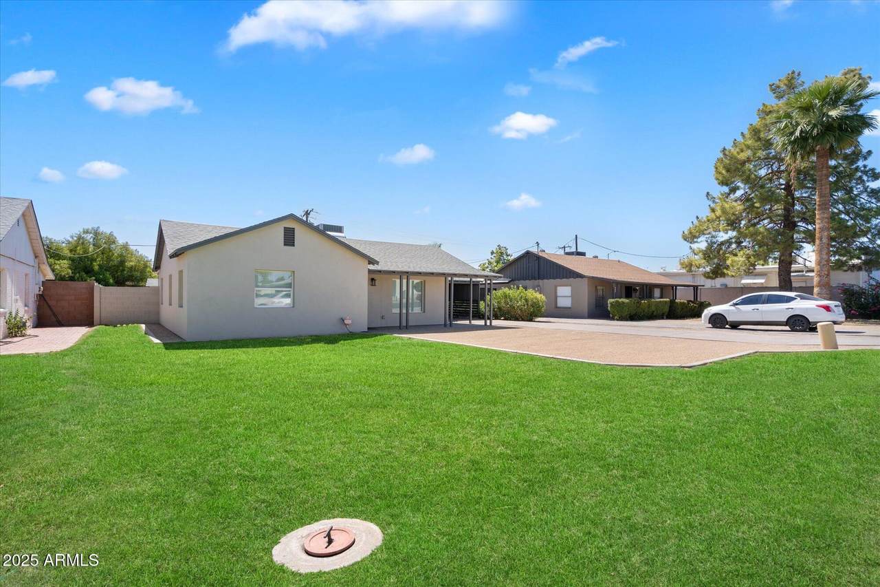 533 Missouri Avenue - Photo 1