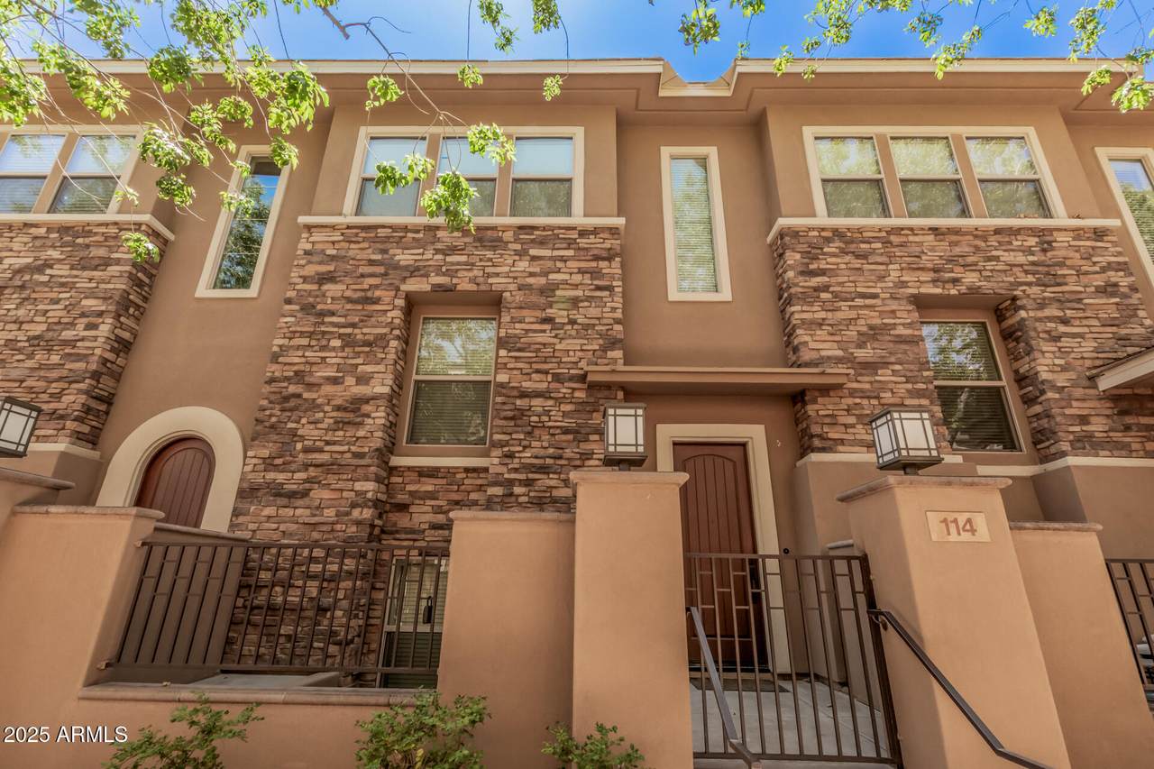5550 16TH Street - Photo 1