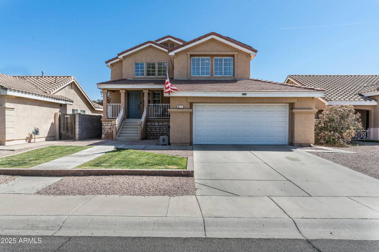 827 Leah Lane - Photo 1