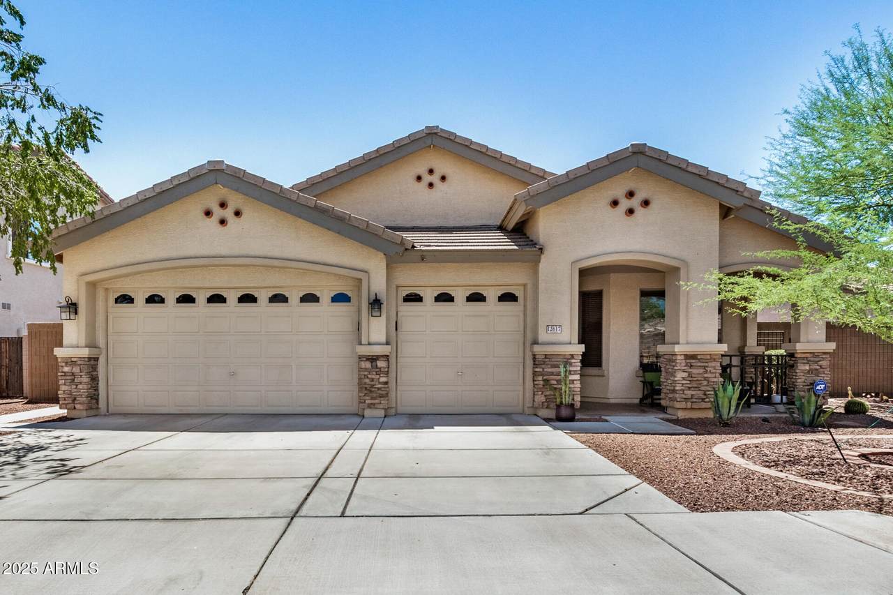 12617 Campbell Avenue - Photo 1