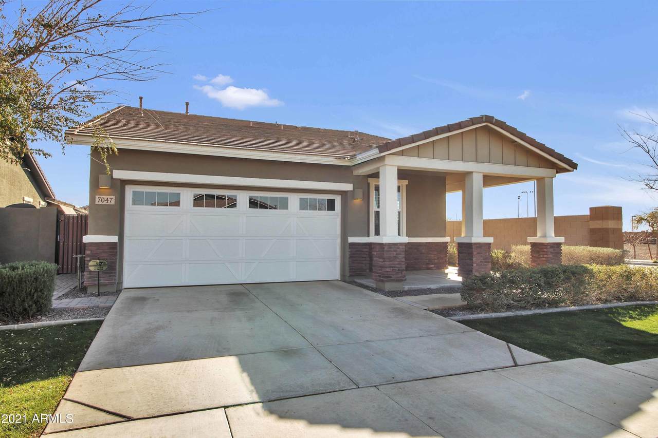 7047 Osage Avenue - Photo 1