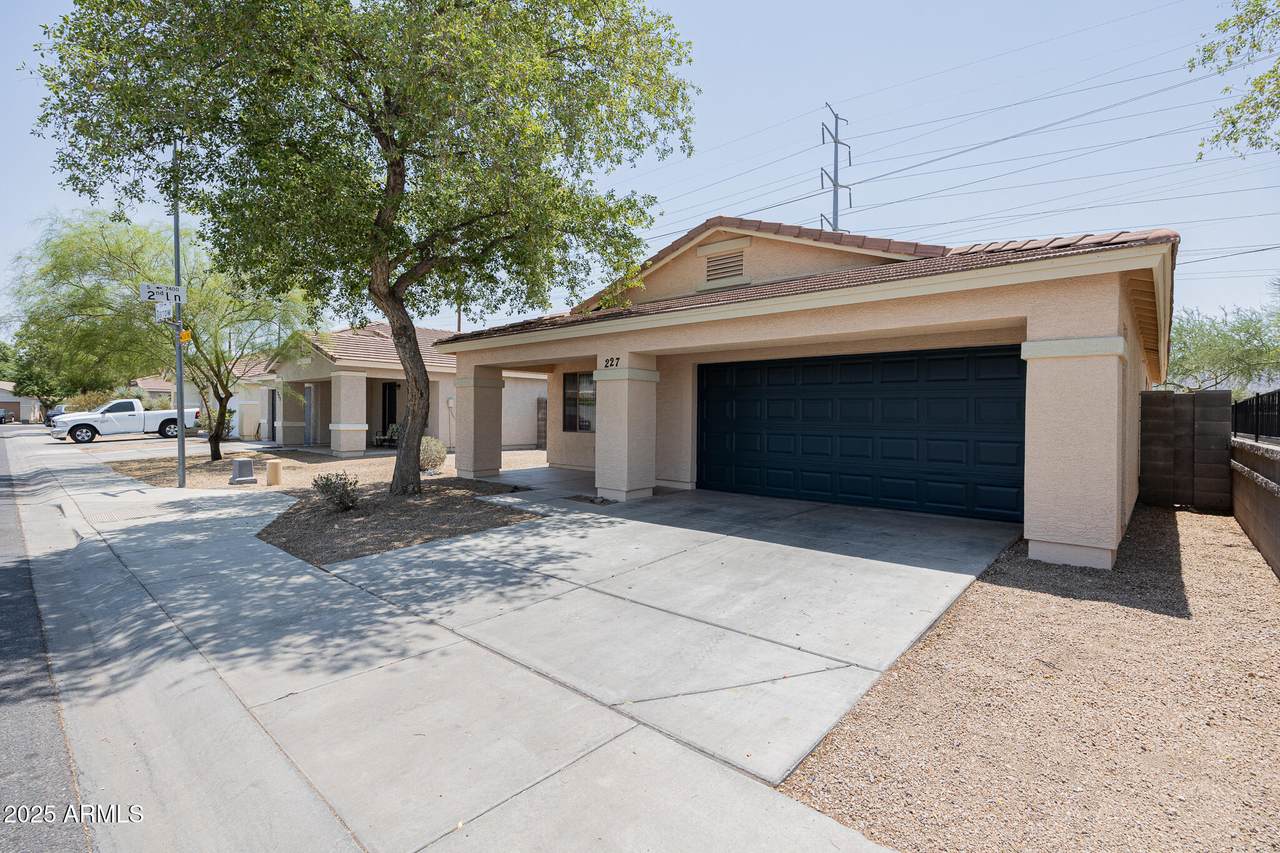 227 Darrow Street - Photo 1