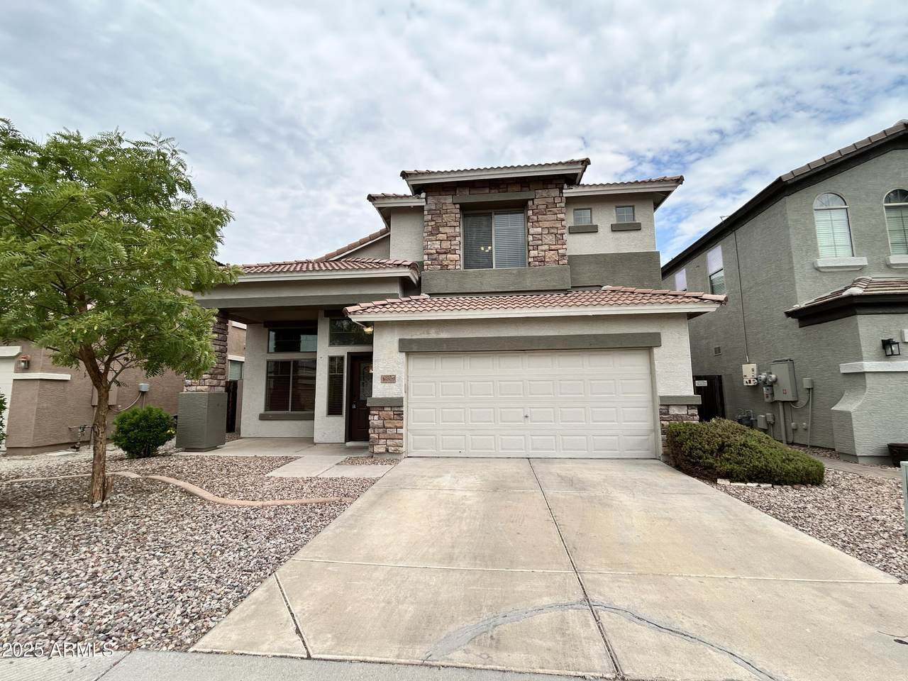 16809 172ND Avenue - Photo 1
