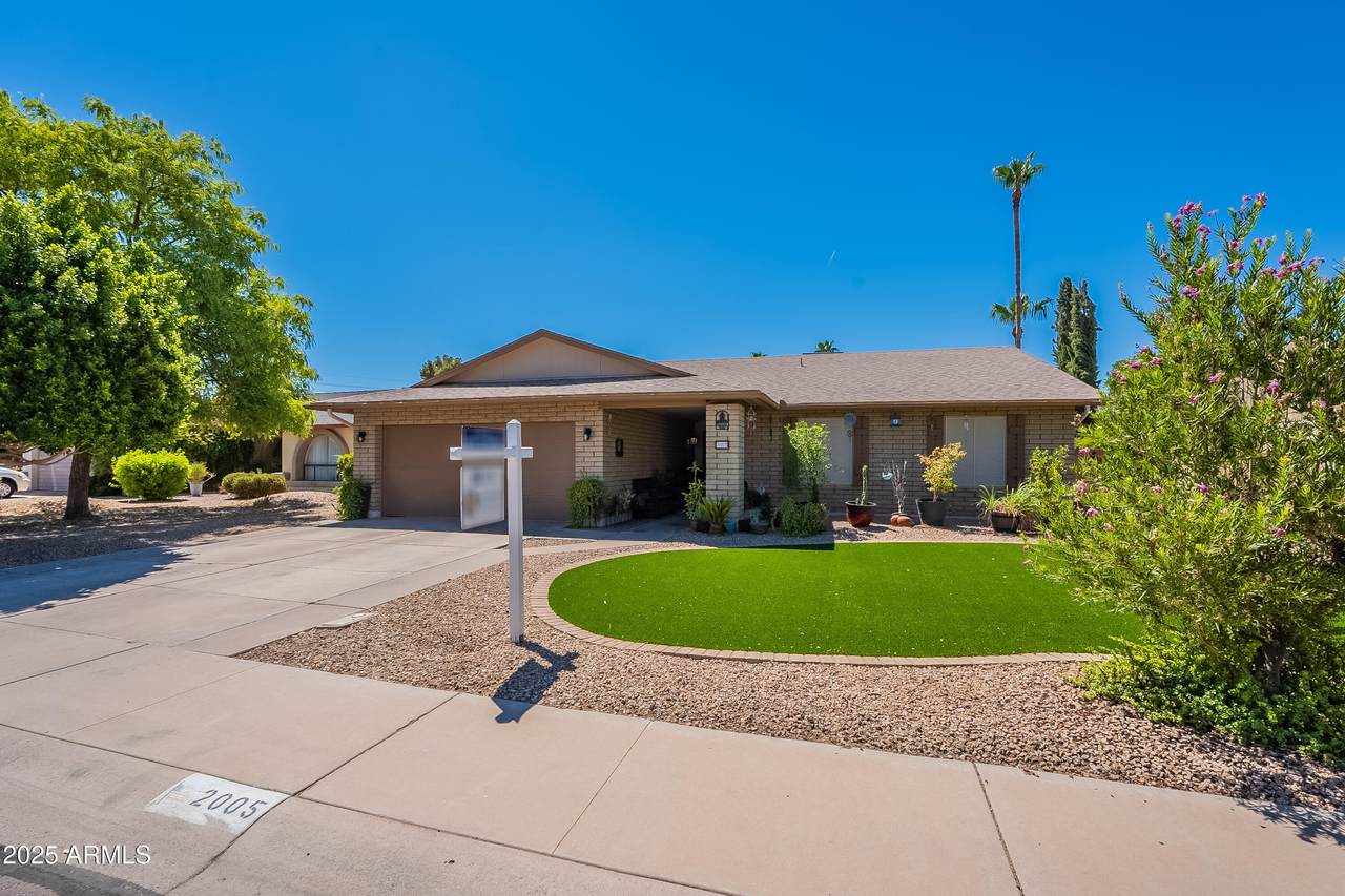 2005 El Alba Way - Photo 1