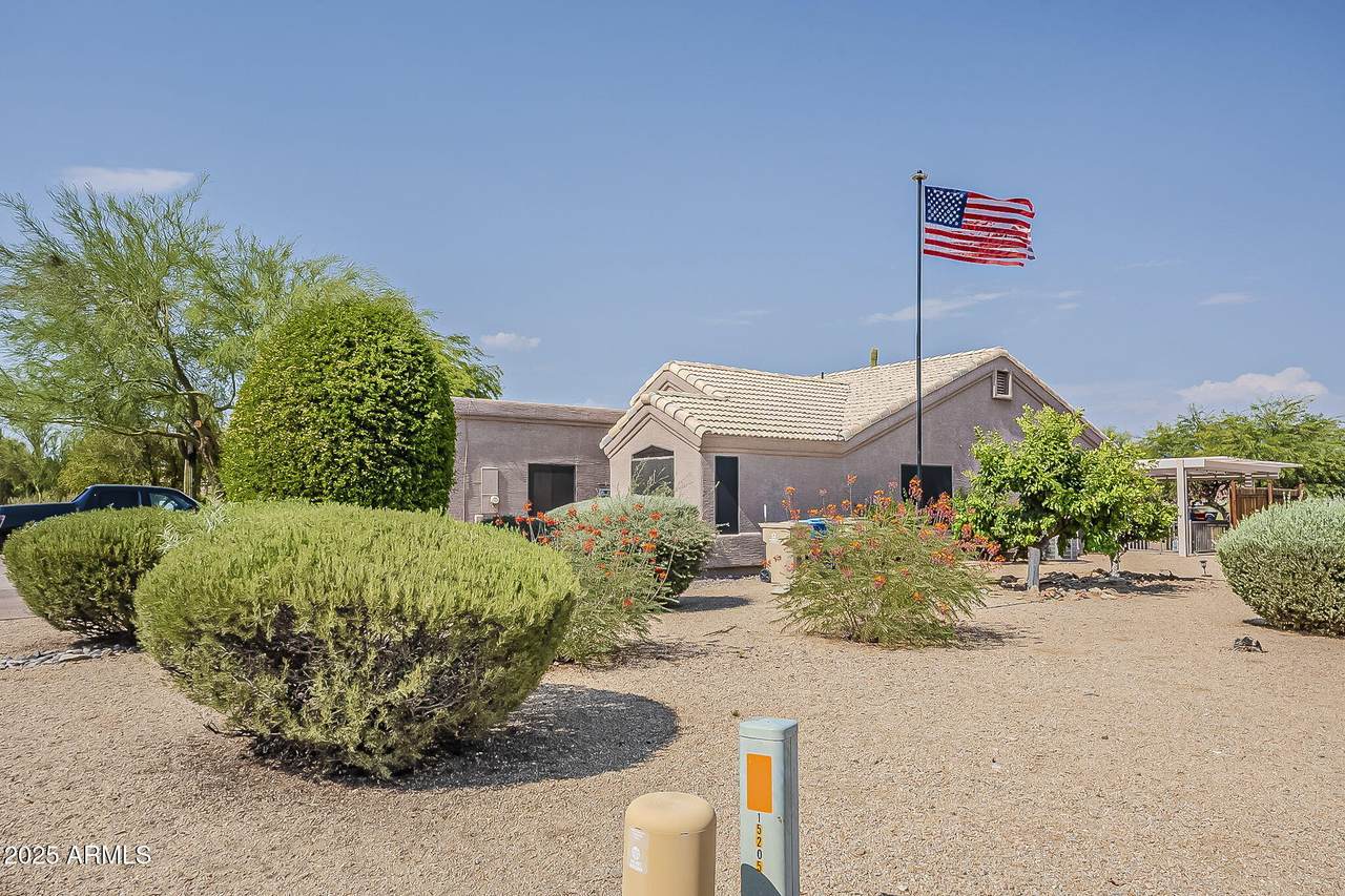 15205 Ivory Drive - Photo 1