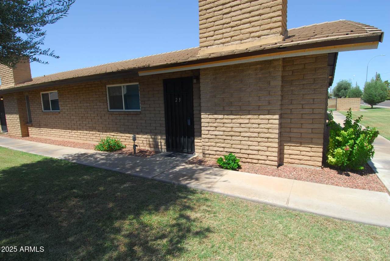 2015 Southern Avenue - Photo 1