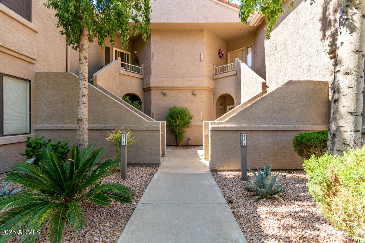 15380 100TH Street - Photo 1