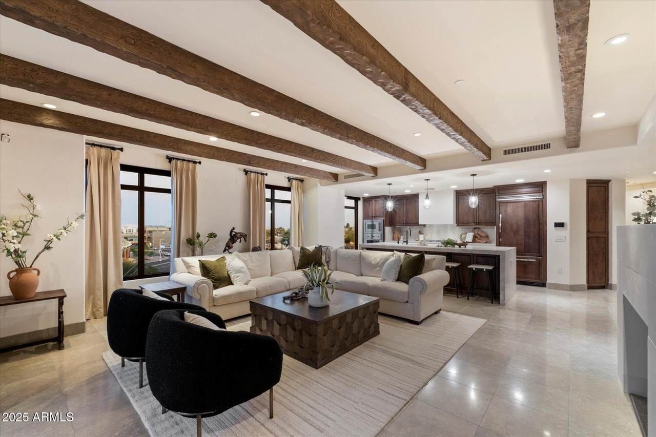 7181 Camelback Road - Photo 1