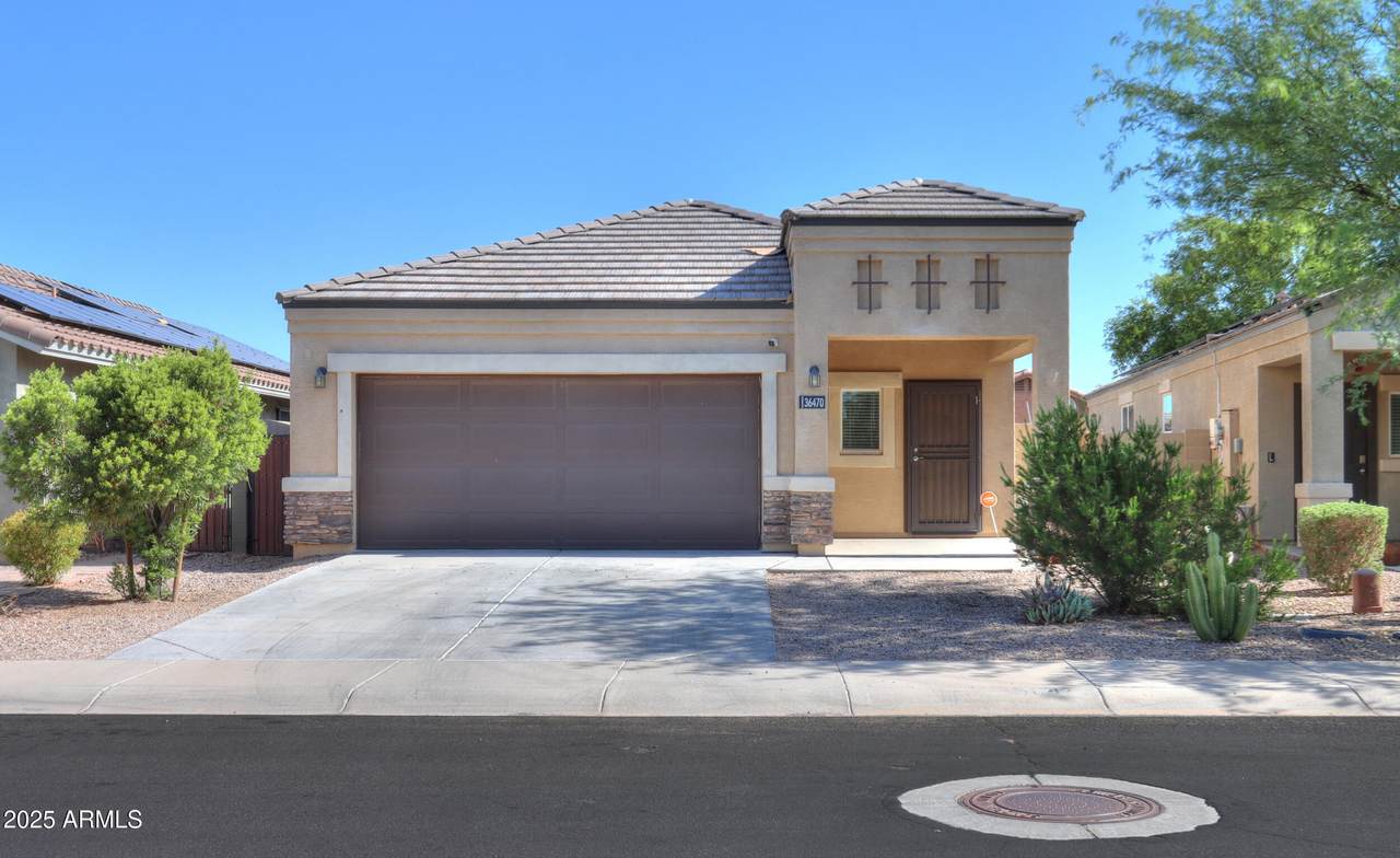 36470 Montserrat Street - Photo 1