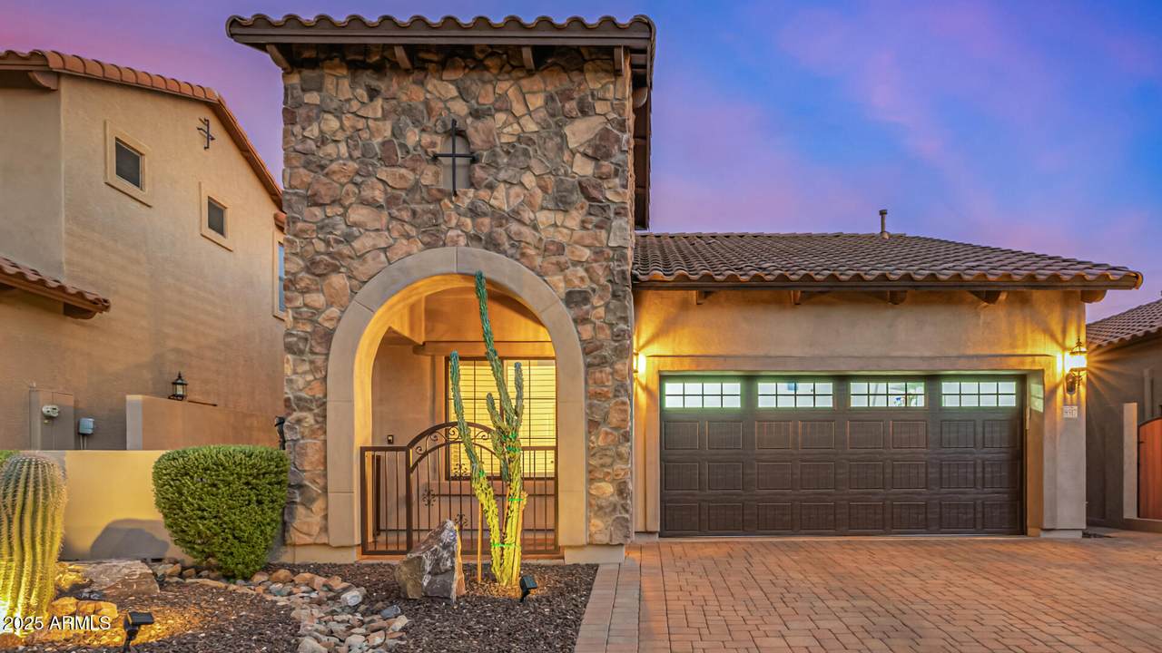 8517 Indigo Street - Photo 1