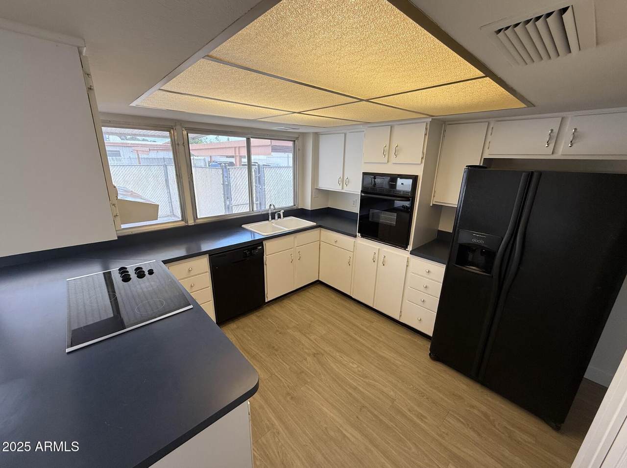 4713 Northern Avenue - Photo 1