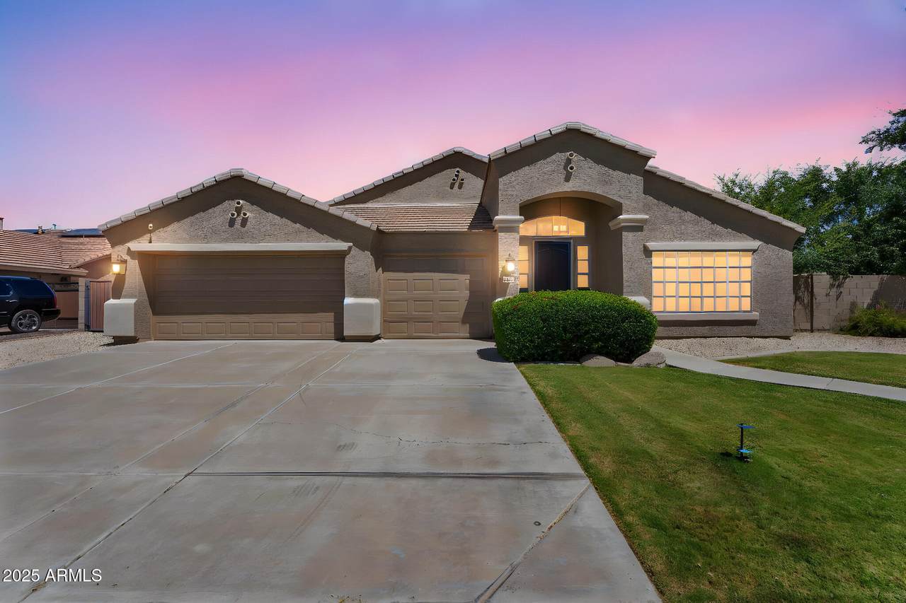 3304 Latham Way - Photo 1