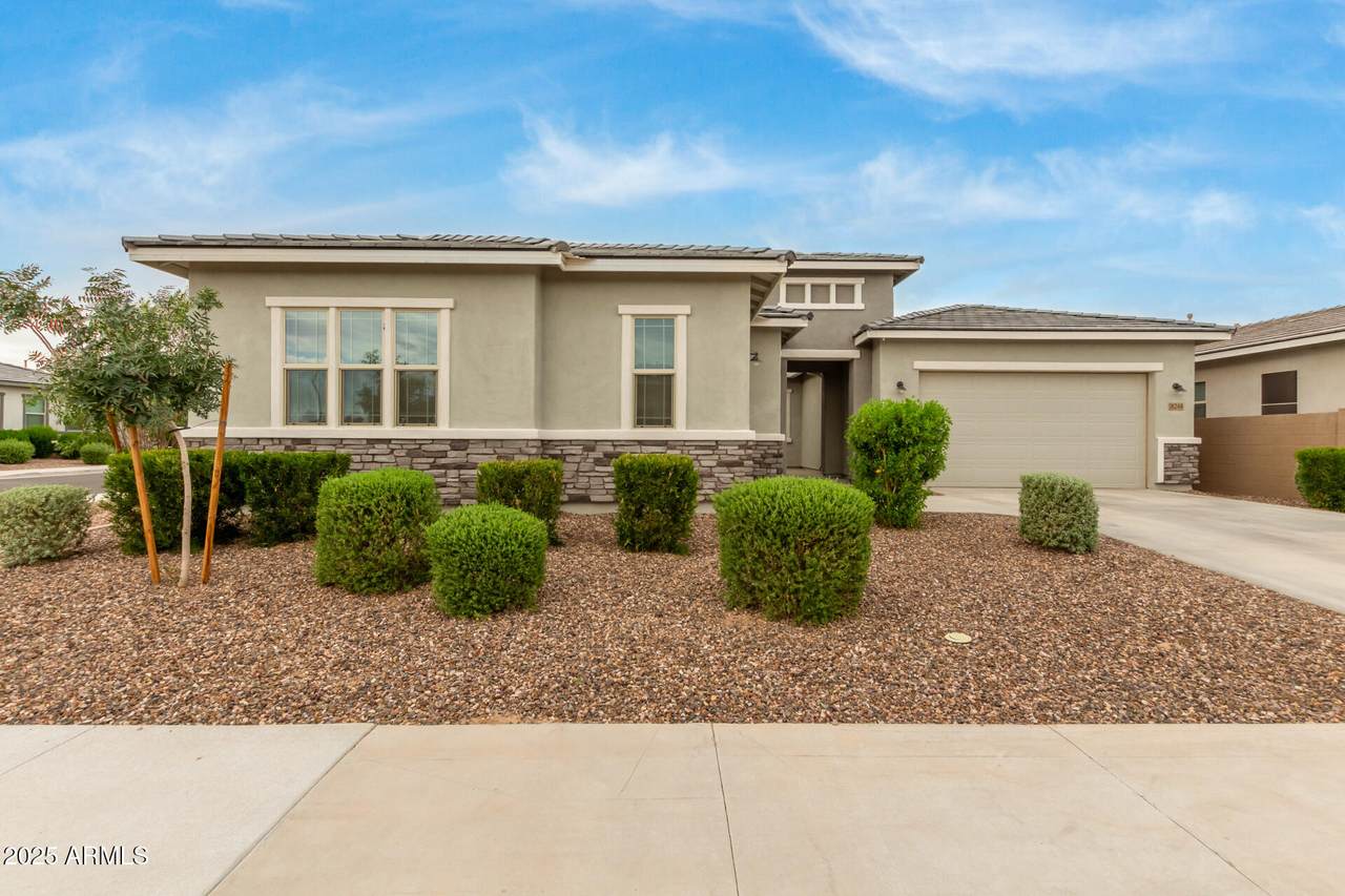 18246 Pasadena Avenue - Photo 1