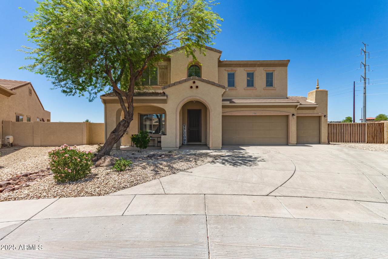 7704 53rd Drive - Photo 1