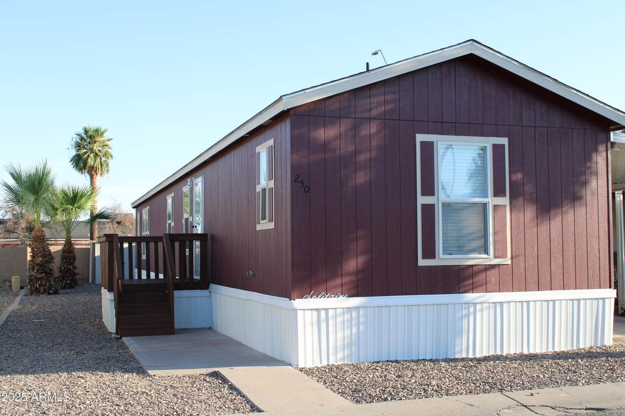 2060 Center Street - Photo 1