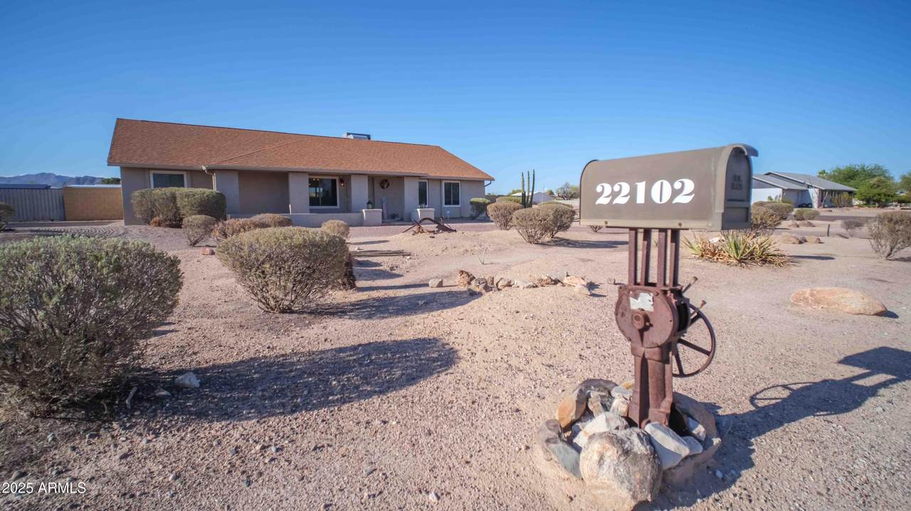 22102 Watkins Street - Photo 1