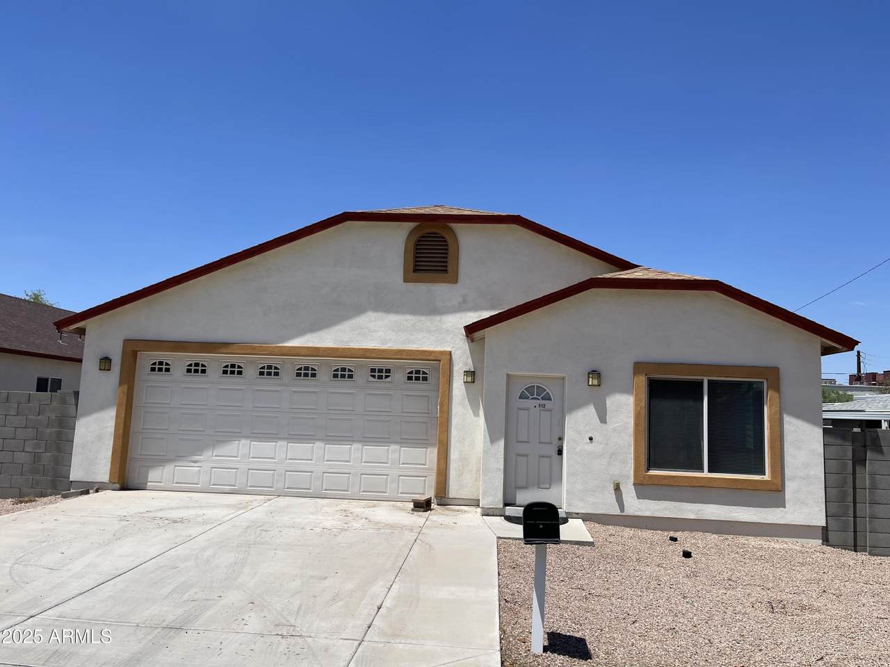 512 Brown Street - Photo 1