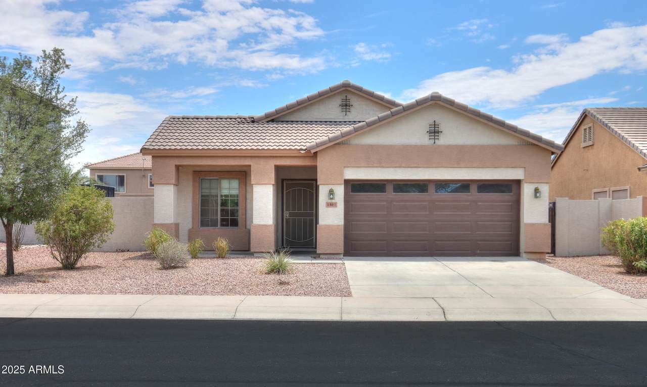 1581 Desert Breeze Drive - Photo 1