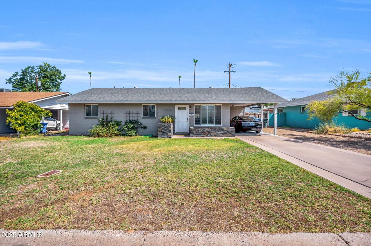 4928 Palm Lane - Photo 1
