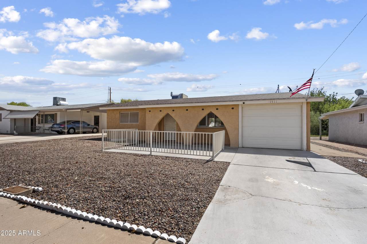 1511 Grand Drive - Photo 1