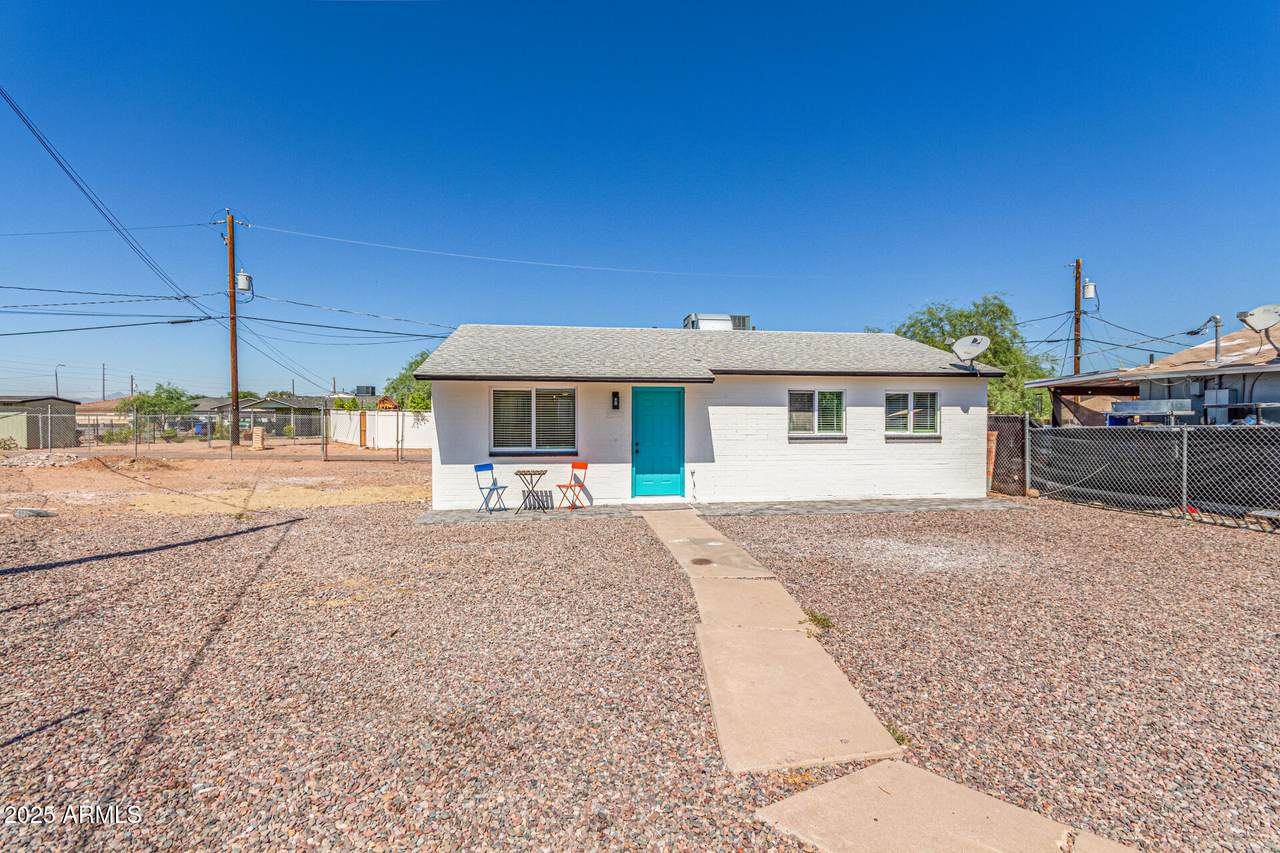 2503 Southgate Avenue - Photo 1