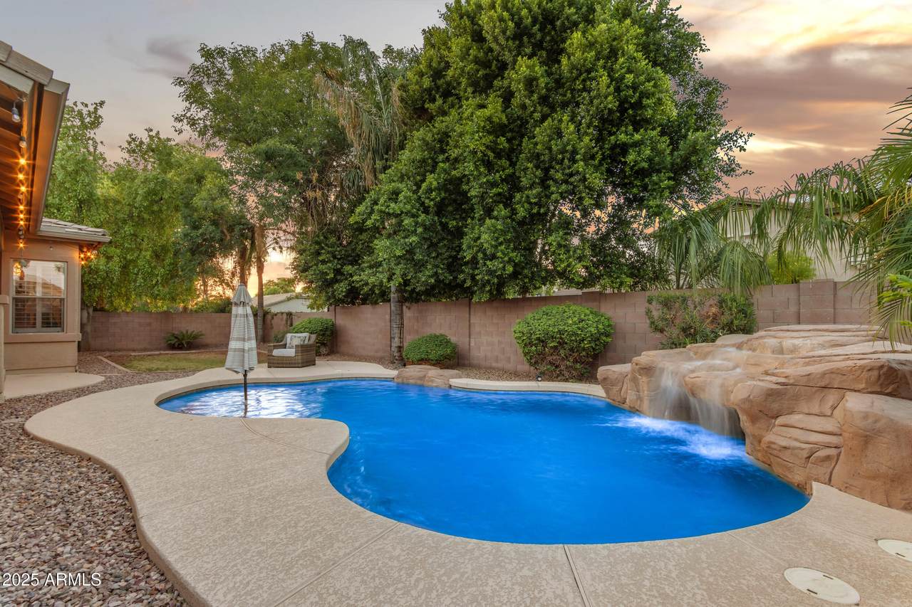 586 Julian Drive - Photo 1