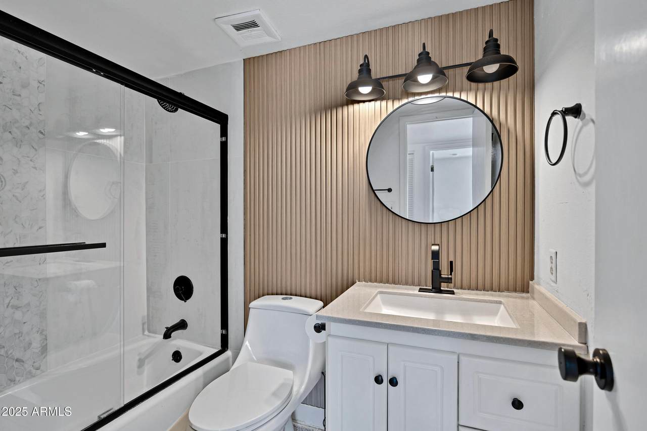 8017 Glenrosa Avenue - Photo 1