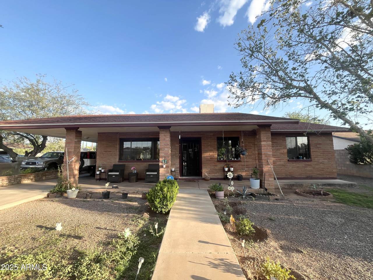 921 20TH Street - Photo 1