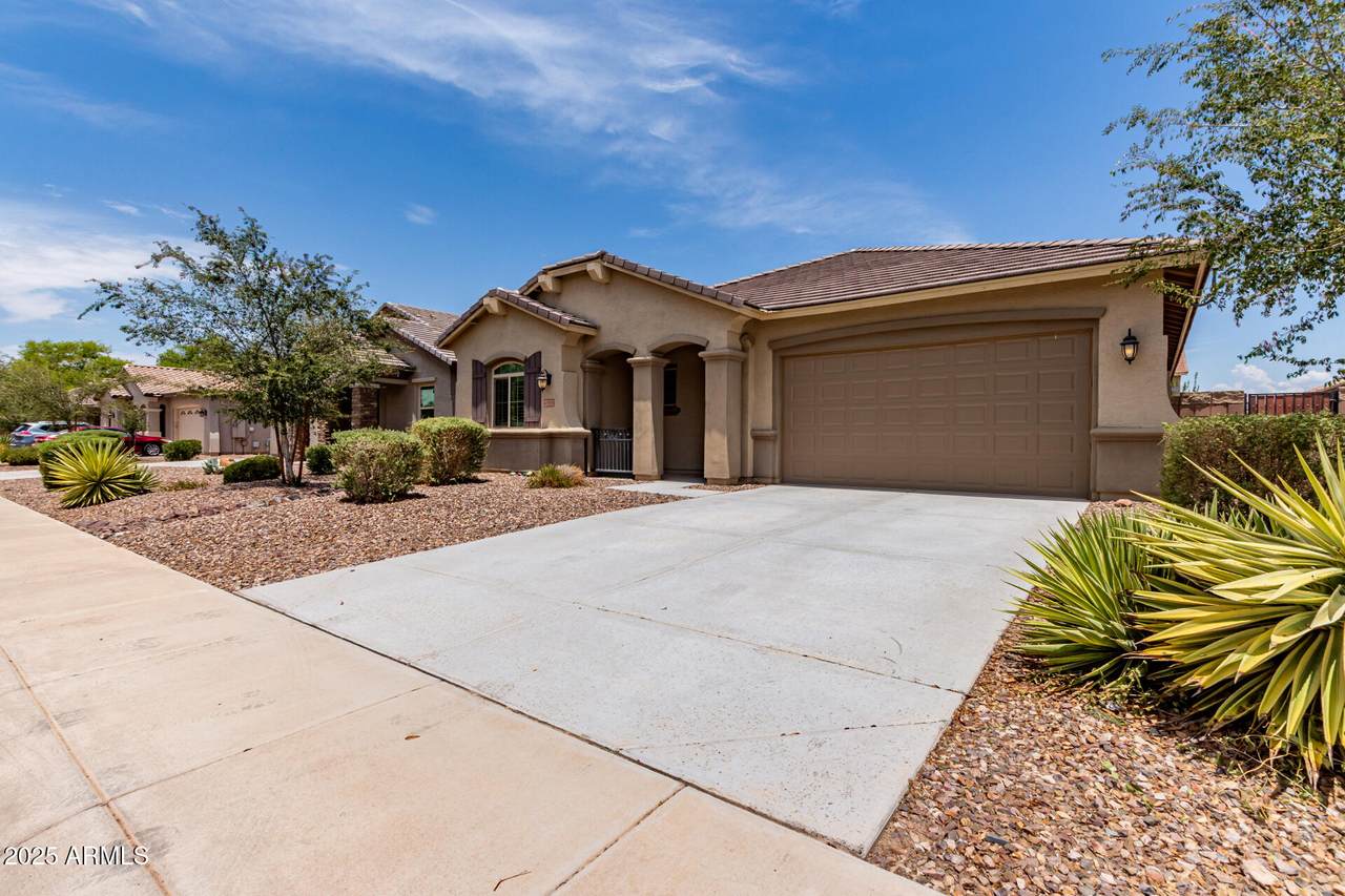 43916 Stonecreek Road - Photo 1