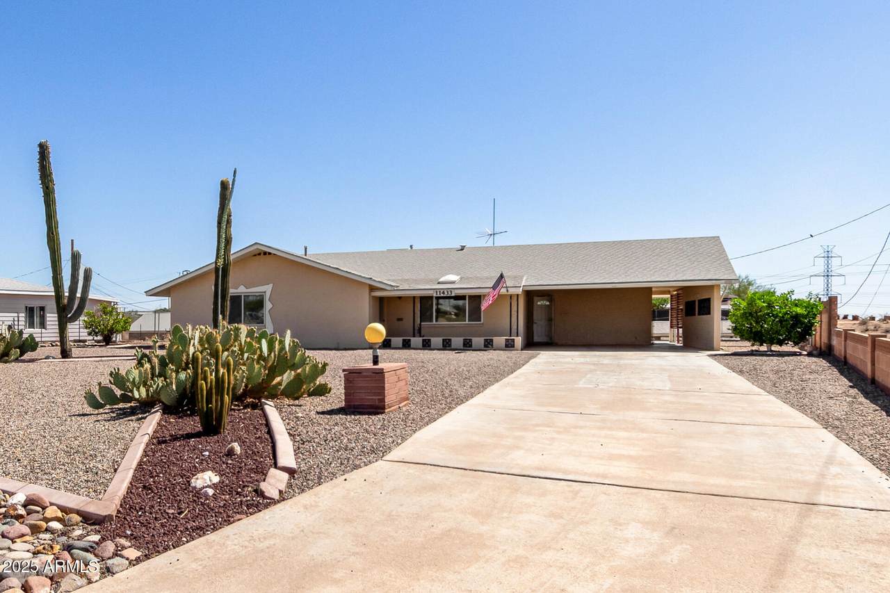 11433 Lakeshore Drive - Photo 1