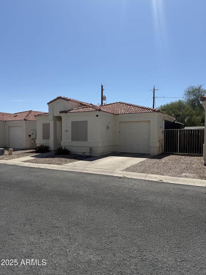 116 Warren Street - Photo 1