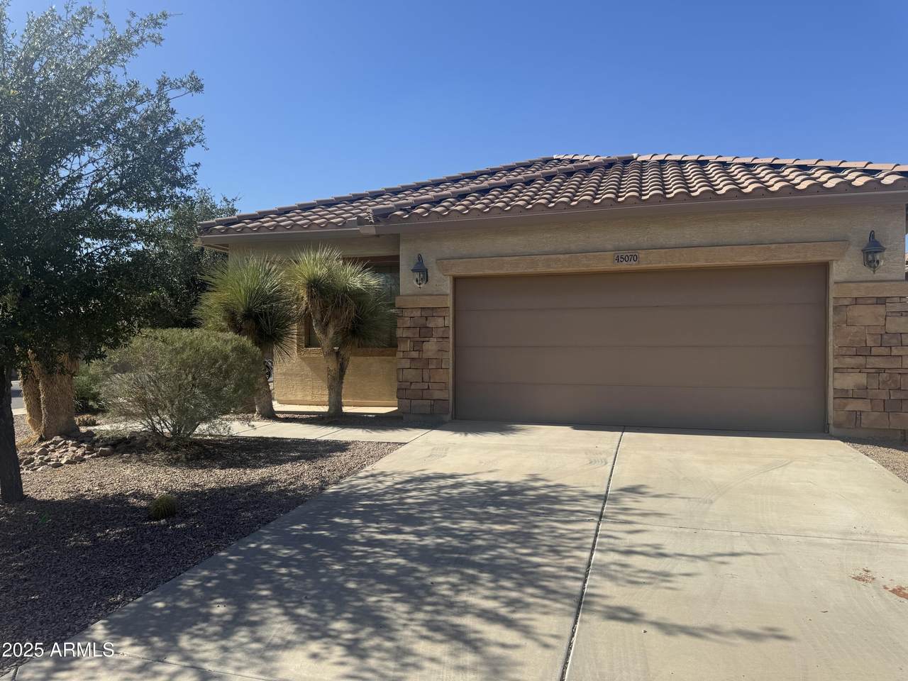 45070 Windrose Drive - Photo 1