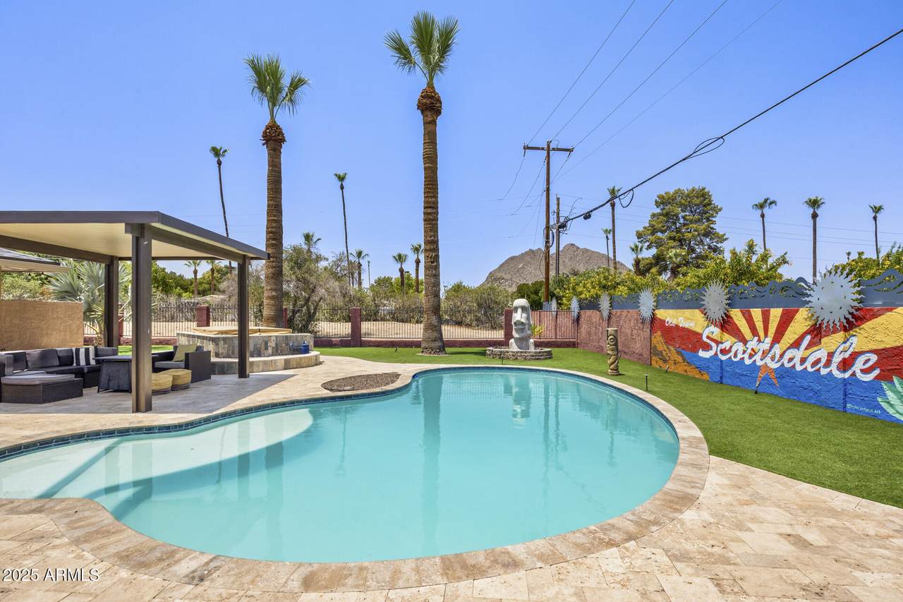 6802 Paradise Parkway - Photo 1