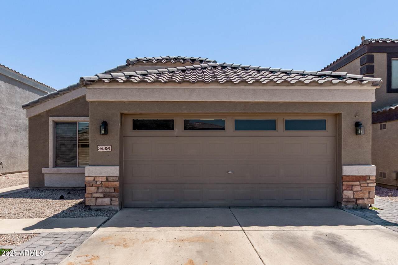 39391 Marla Circle - Photo 1