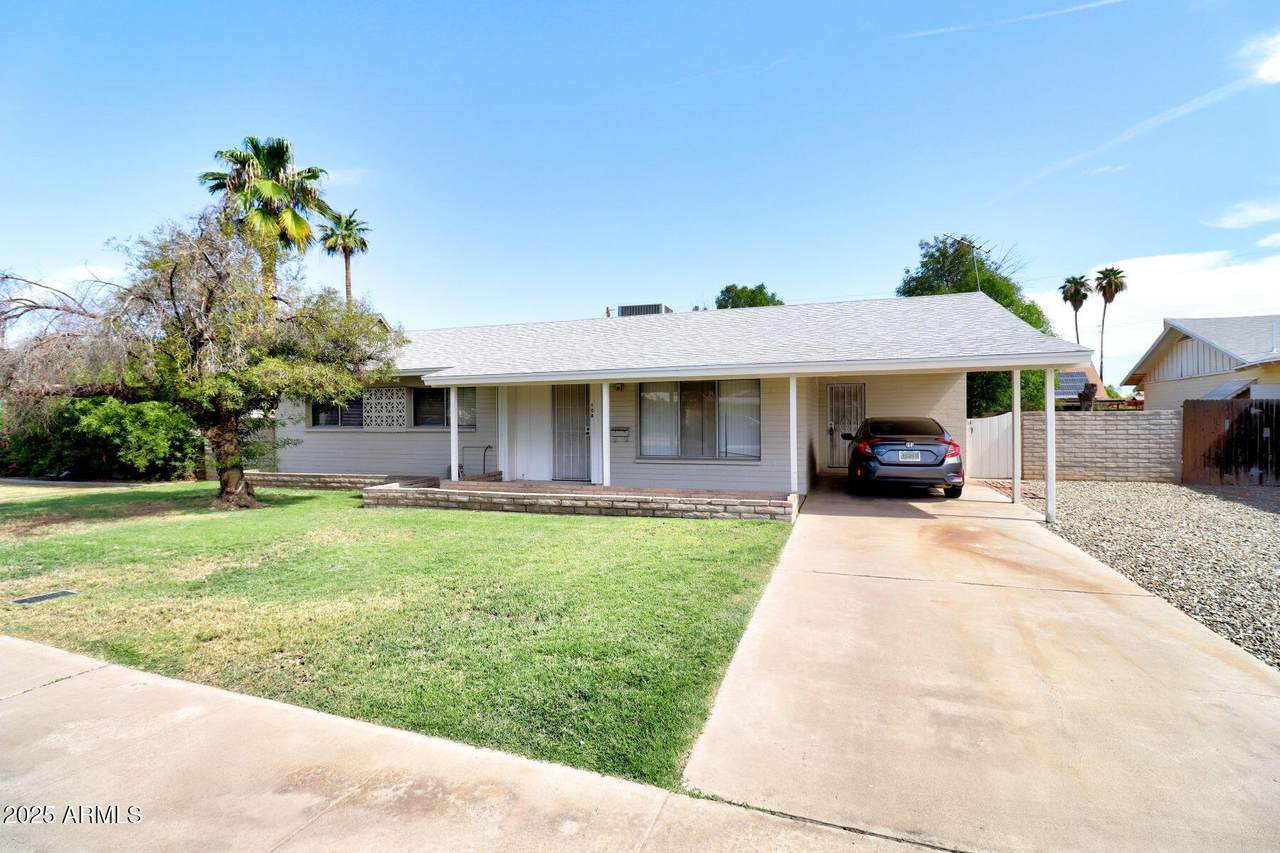 108 Santa Cruz Drive - Photo 1