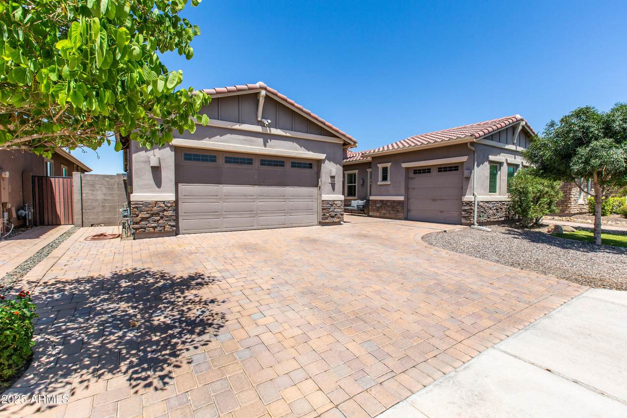 3200 Pinnacle Drive - Photo 1