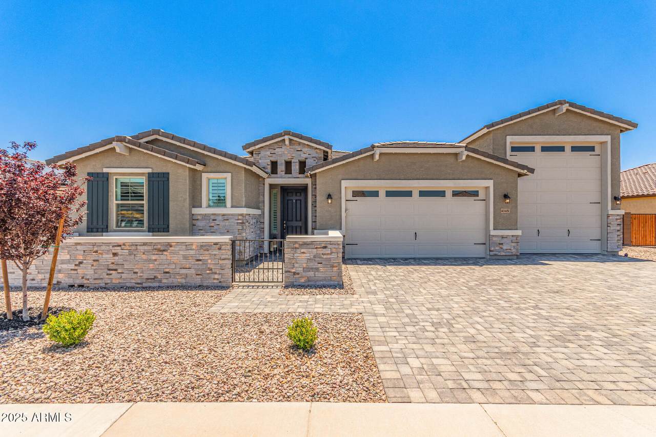 40481 Desert Fairways Drive - Photo 1