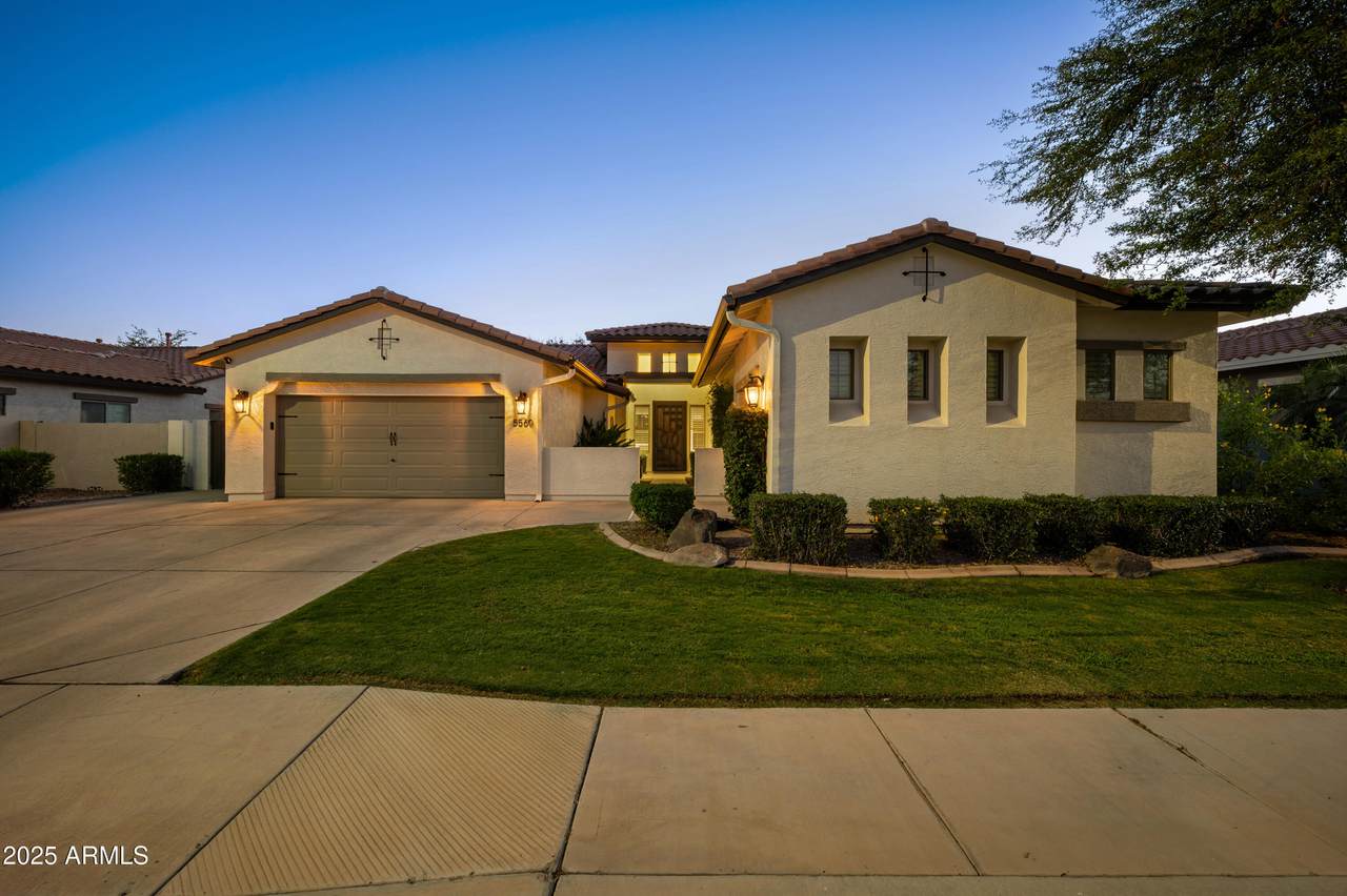 5560 White Drive - Photo 1