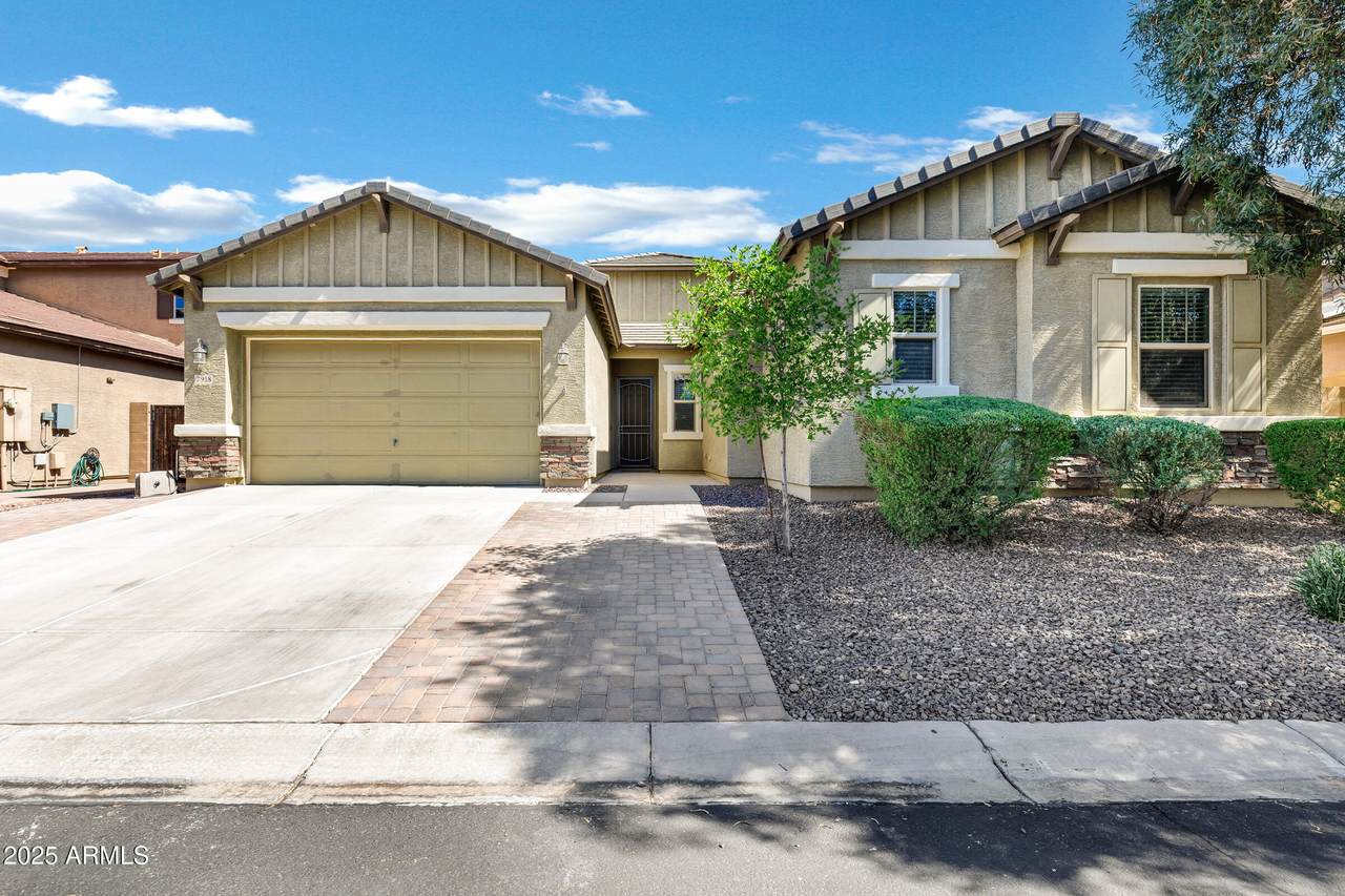 7918 Molly Drive - Photo 1